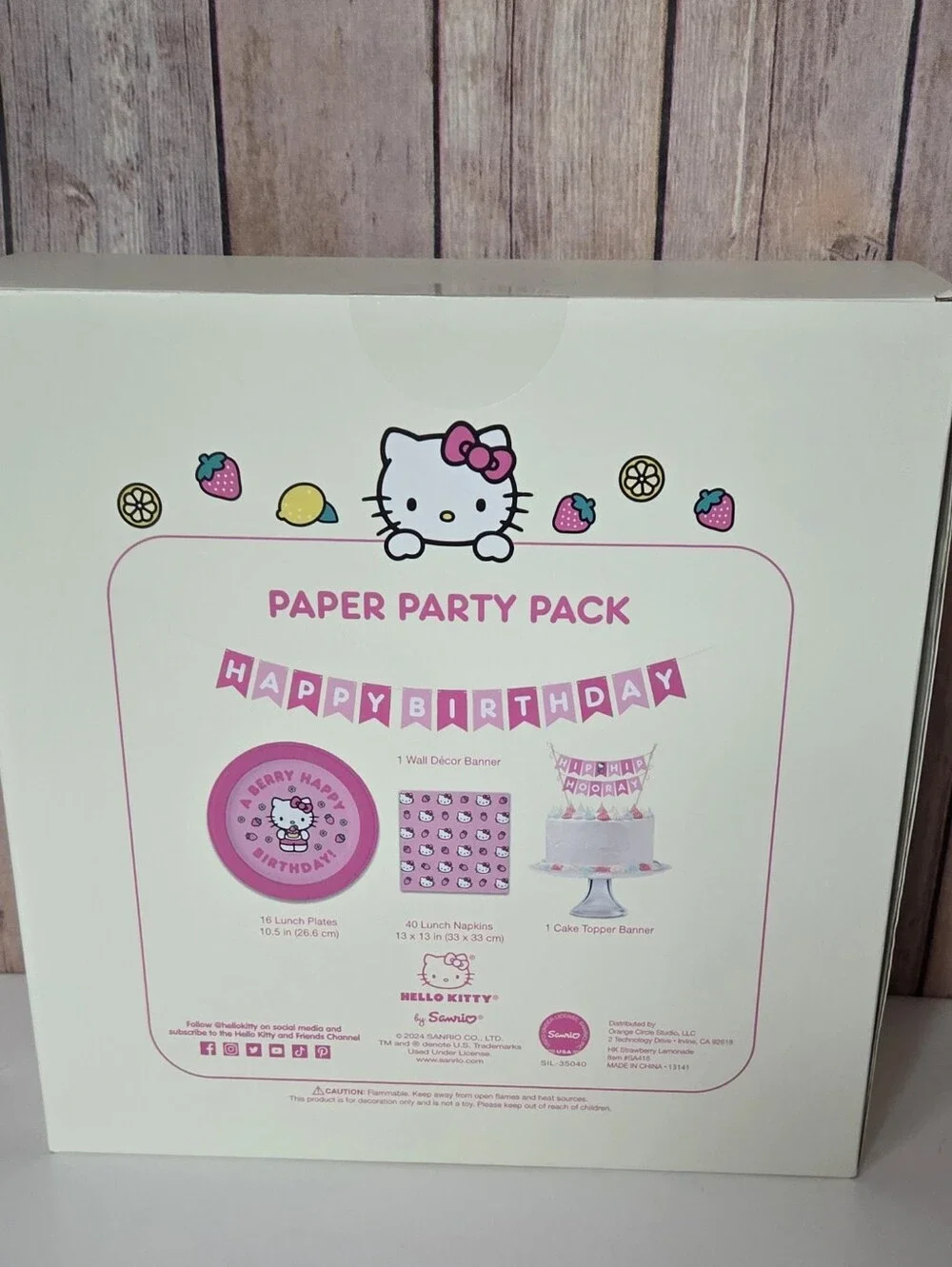 Hello Kitty Paper Party Pack NIB